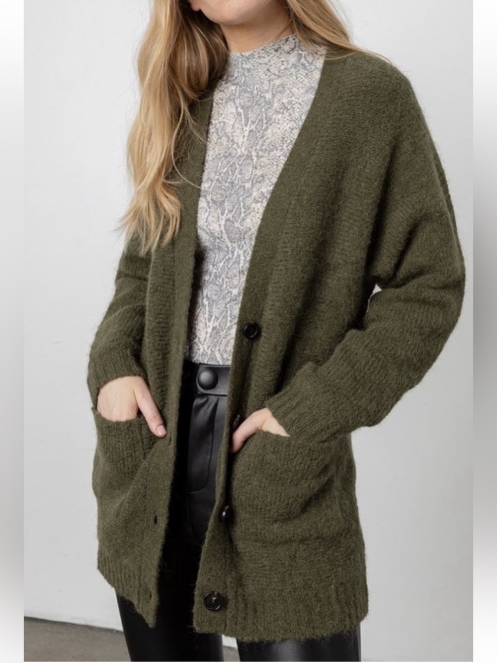 Rails Osolo Alpaca Wool blend Olive 🫒 GREEN Cardigan Sweater. Size M. EUC